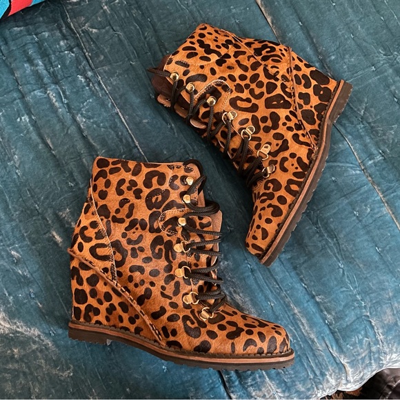 Diane Von Furstenberg Shoes - Vintage Dianne Von Furstenburg Wedge Boots